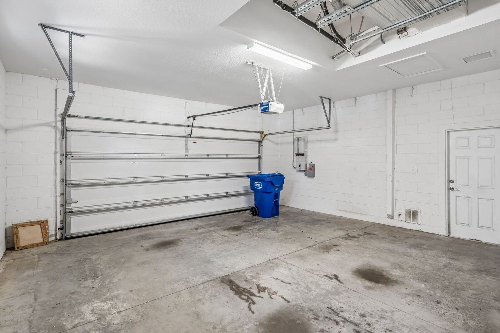 Attached two-car garage at 374 Salt Marsh Ln